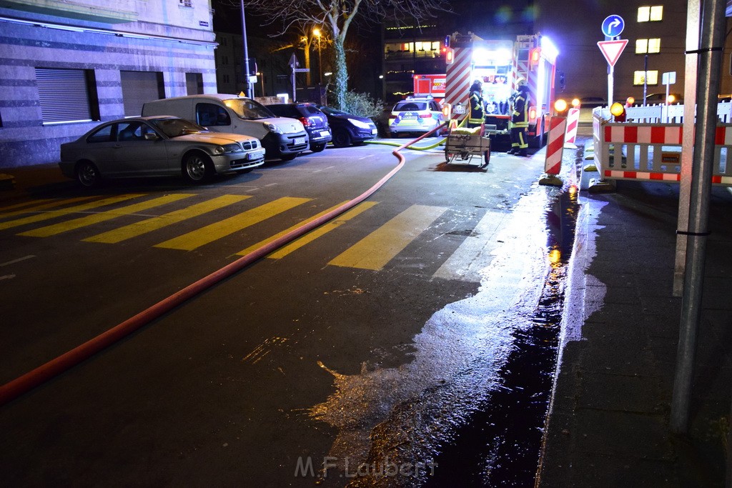 Feuer 2 Y Koeln Ehrenfeld Everhardtstr P264.JPG - Miklos Laubert